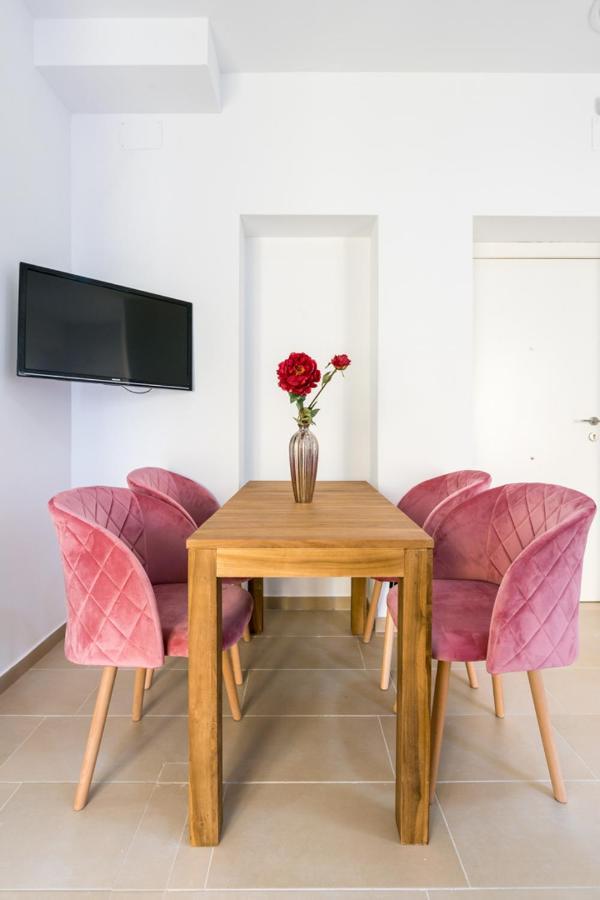 Olehousing-San Lorenzo Sevilla Bagian luar foto
